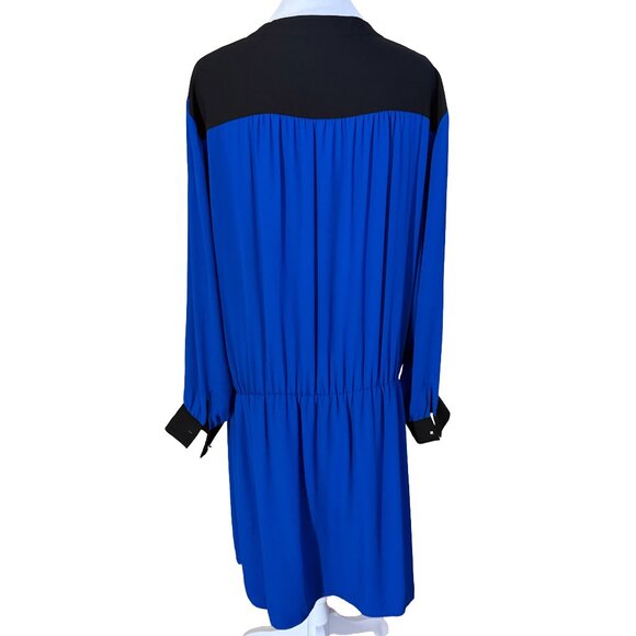 Vince Camuto Women's 2X Blue with Black Trim Faux Wrap Fit and Flare Dress - Picture 4 of 6